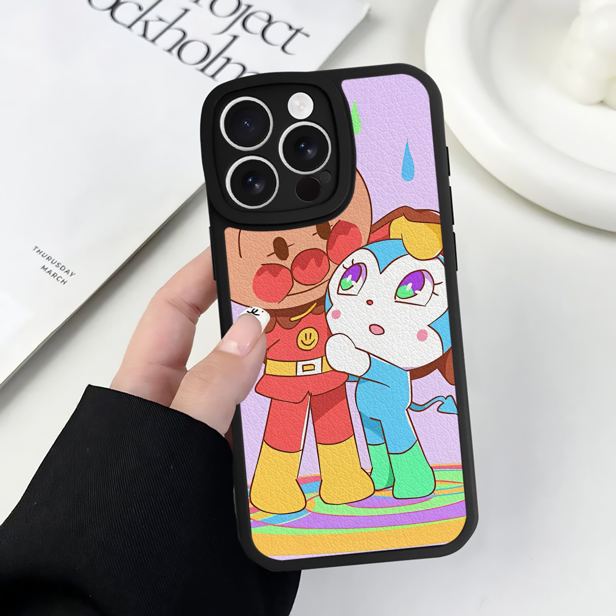 （画像用） アンパンマン Anpanman 【iPhone 16シリーズ対応】シリコンスマホケース（レザー調） 材質：シリコン